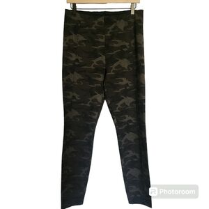 Liverpool Reese Ankle Olive / Brown Camo Leggings Size 8